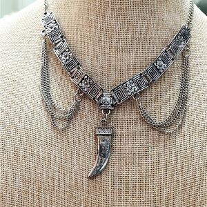 Vintage Silver Tone Tooth Chain Choker Style Necklace Halloween Accessories